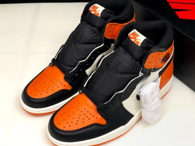 HYPE Backboard555088-005 Air 1 Retro High Shattered OG Jordan 0805